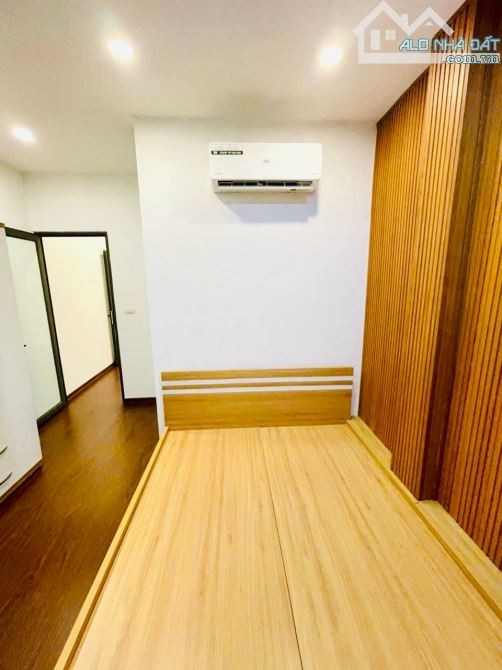BÁN TẬP THỂ TẦNG 2  XÀ PHÒNG HÀ NỘI,  NGUYỄN TRÃI, THANH XUÂN – 90M² – 3PN. 3,48 TỶ