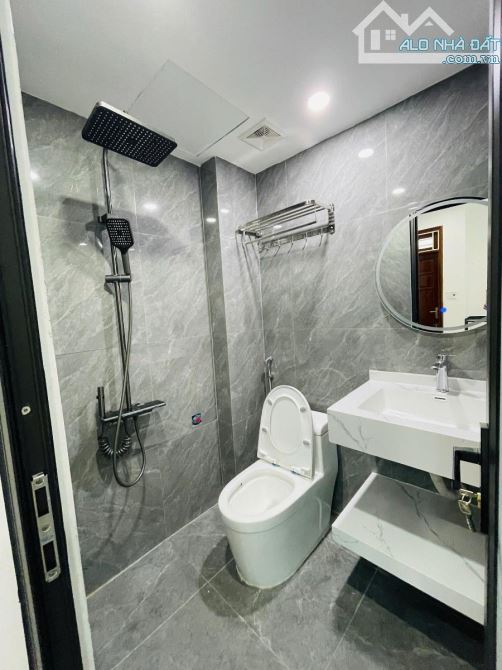 BÁN NHÀ YÊN HÒA CẦU GIẤY, LÔ GÓC 3 THOÁNG, GẦN Ô TÔ, NHÀ XÂY MỚI, 30M2, 5 TẦNG, 7,75 TỶ