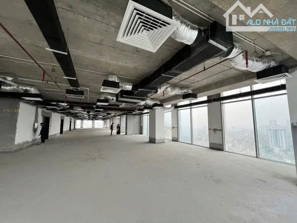 Bán Tòa Nhà Văn Phòng mặt phố Phạm Văn Đồng 450m2 *12 Tầng Nổi + 2 Tầng Hầm - 190 Tỷ
