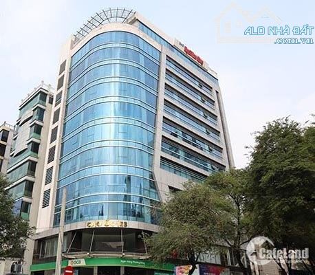 Gia đình cần bán nhà mặt tiền đường 3/2 P11 Quận 10 Diện Tích: 18m x 26m nở hậu: 22m cấp 4