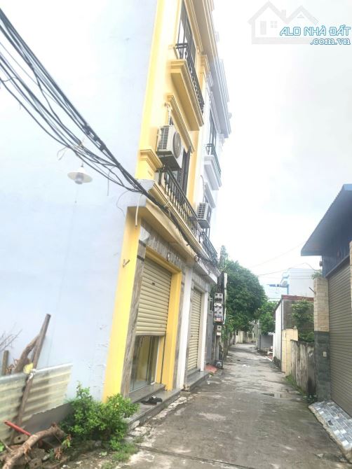 Bán đất thị trấn 50m2 lô góc đường thông giá chỉ 1,7x tỷ