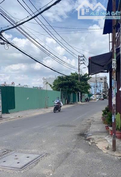 BÁN NHÀ NGANG 5M, DÀI 28M - HẺM XE HƠI, CÁCH MẶT TIỀN CHỈ 1 CĂN - GIÁ CHỈ 5.5T