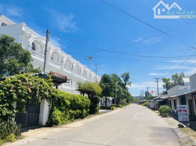 BÁN 457M2 NGANG 19,4 MÉT DÀI 23 MÉT GIÁ 2 TỶ 500 TRIỆU