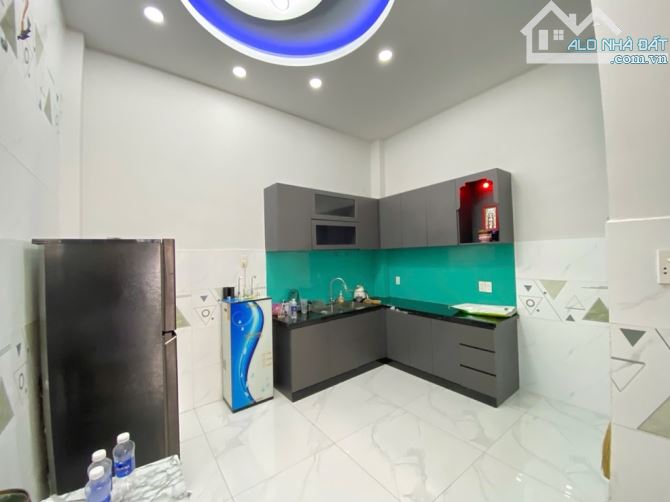 Bán nhà Hương Lộ 2- Nhỉnh 5 tỉ xíu - HXT 6M - 3 tầng