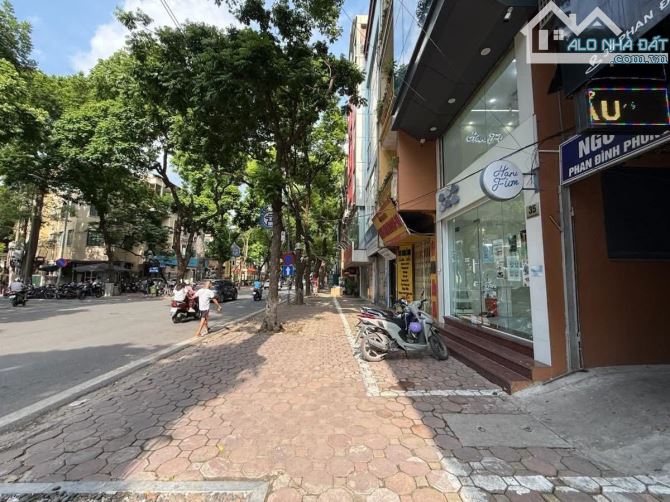 TRUNG TÂM BA ĐÌNH, 40m2 x 4T, VÀI CHỤC MÉT RA MẶT PHỐ PHAN ĐÌNH PHÙNG, NHỈNH 11 TỶ.
