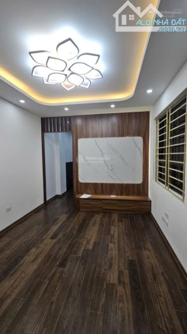 Gia đình bán căn hộ giá siêu hợp lý hơn 1,8 tỷ - 42m2 - 2PN 1WC - chung cư Đại Thanh