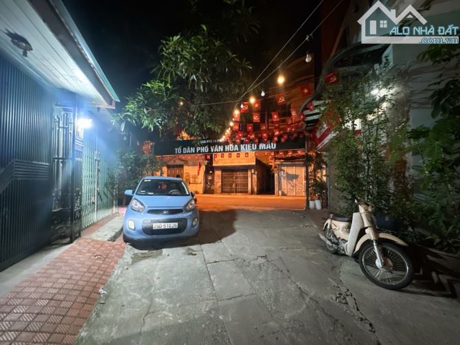 Bán nhà Lương Khánh Thiện, Hoàng Mai, Ô tô đỗ cửa, Kinh doanh, 42m2, 12.96 tỷ(CTL)