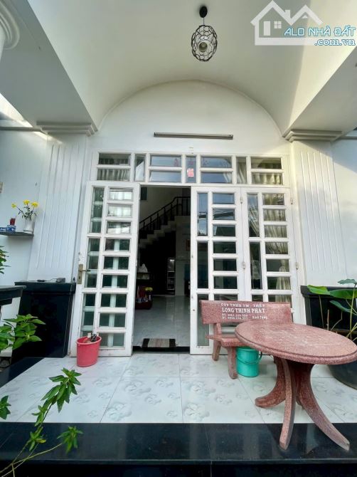 BÁN NHÀ CHÍNH CHỦ CHƯA QUA ĐẦU TƯ, LÔ GÓC HAI MẶT TIỀN - 126M2, 8.4X15 - SAU UBND XÃ BÀ ĐI
