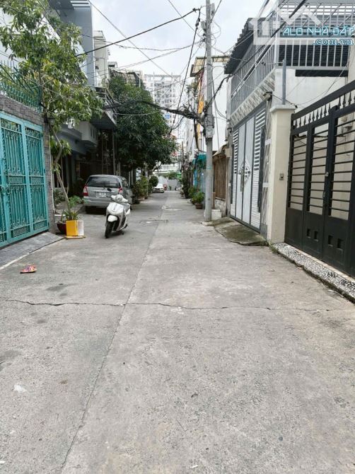 NHÀ ĐẸP LUNG LINH CHÍNH CHỦ XÂY Ở, CHUYỂN SANG BIỆT THỰ Ở NÊN BÁN LỖ