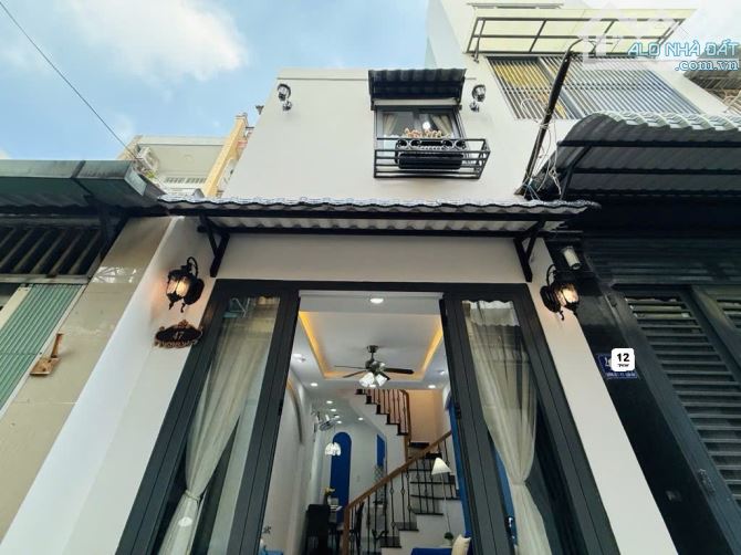 NHÀ ĐẸP GẦN GÒ VẤP - MẶT TIỀN HẺM THÔNG - 2 TẦNG - 24M2 - NHĨNH 3 TỶ - NGUYỄN VĂN NGHI .
