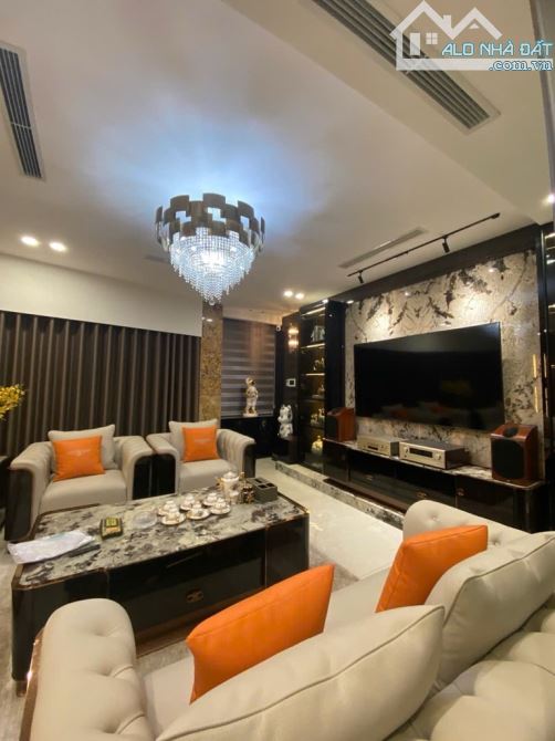 TRUNG TÂM VIỆT HƯNG Ô TÔ TRANH-GARA 2 Ô TÔ-GIÁ SIÊU TỐT