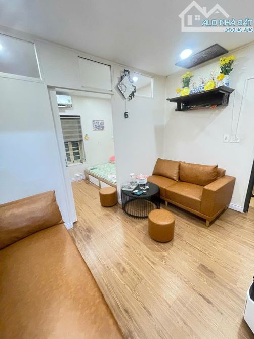 Bán Căn hộ Tập thể Tân Mai, 2 Mặt thoáng, DT 70m2* 1 tầng * Giá 3,75 Tỷ