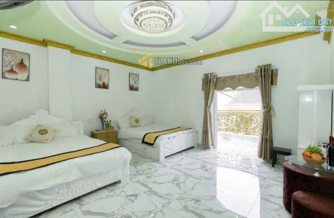 KHÁCH SẠN CÁCH TRUNG TÂM ĐÀ LẠT CHỈ 500M VỊ TRÍ VÀNG