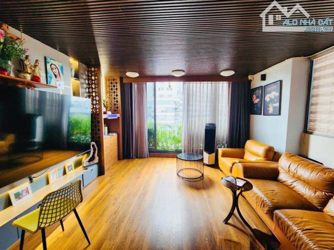 BÁN NHÀ MỚI 5 TẦNG -CÓ THANG MÁY – NGANG 5M NỞ HẬU – TRUNG TÂM QUẬN 4