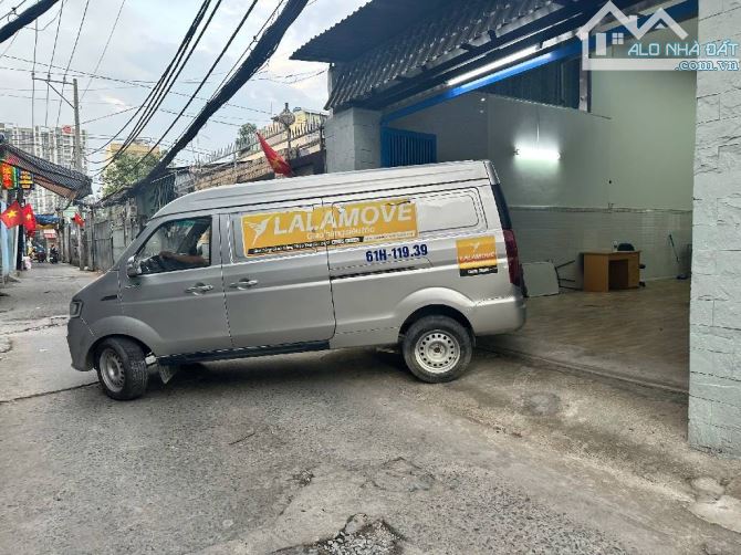 Bán nhà Hẻm xe hơi 16 chỗ - phạm hữu lầu Q7 DT: 6.5* 30giá : 11toi2