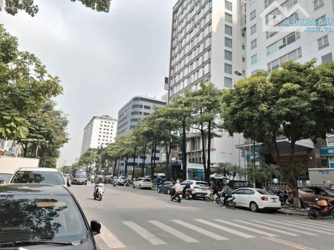 4 TẦNG MẶT NGÕ LỚN 40M² 2 MẶT NGÕ VỈA HÈ KINH DOANH ĐỈNH 23.5 TỶ DUY TÂN CẦU GIẤY