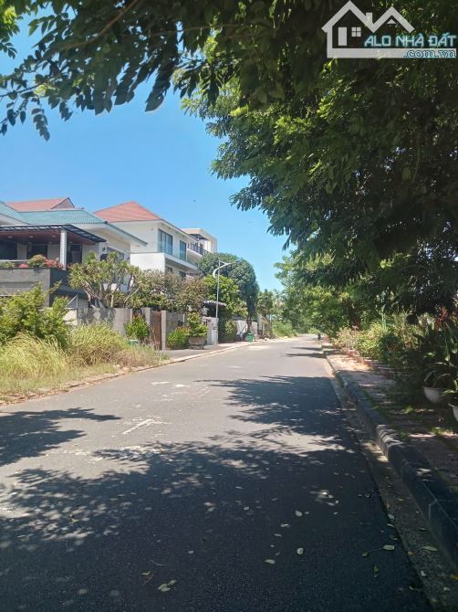 [Cẩm Lệ] 28,5 tỷ 14,8mx25,7m biệt thự 3 tầng, An Hòa 16, P.Khuê Trung