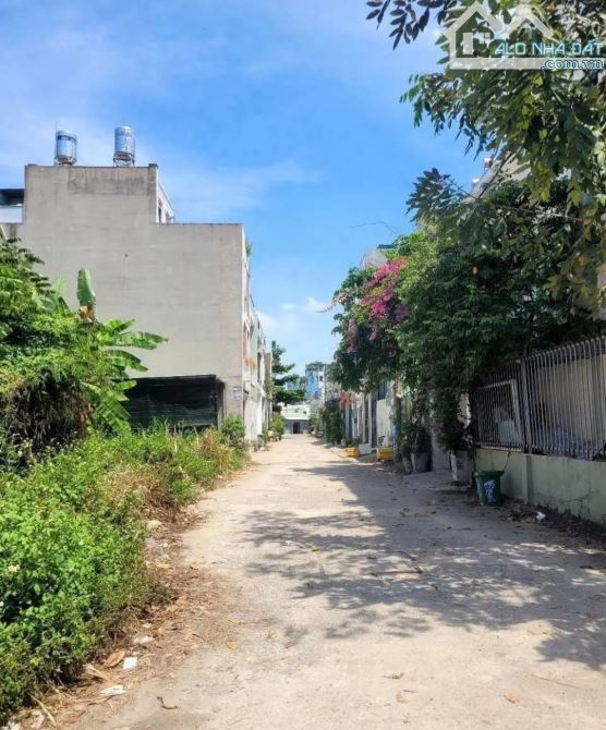 Bán đất thổ cư đường Thạnh Xuân 43, Quận12 dt 5x20m giá 3,9 tỷ