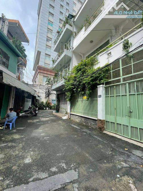 Bán nhà HXH Võ Thị Sáu Đa Kao Q1, DT 13.5x18m ~ 246,8m², đất đẹp xây hầm 7 tầng, giá 57 tỷ