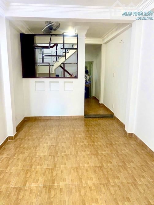 BÁN NHÀ HXH 8M NGUYỄN THIỆN THUẬT, Q3, 4 TẦNG, 3PN, 35M2 NHỈNH 8 TỶ