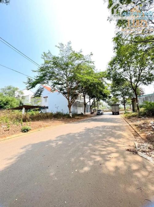 BÁN 02 LÔ ĐẤT LIỀN KỀ ĐƯỜNG NGUYỄN KHẮC TÍNH. DT: 10x23M. GIÁ: 11,6 TỶ