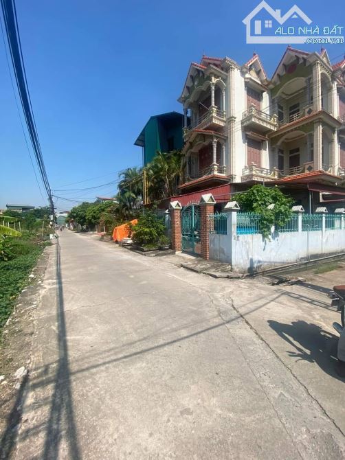 đất nỏ bạn-vân tảo-giá hơn 2 tỷ trong khu dân cư đông