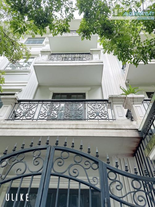 PHÂN LÔ ĐÔ THỊ MỚI ĐẠI KIM Ô TÔ TRÁNH VỈA HÈ RỘNG MẶT TIỀN 6M DIỆN TÍCH 71M 25,8 TỶ