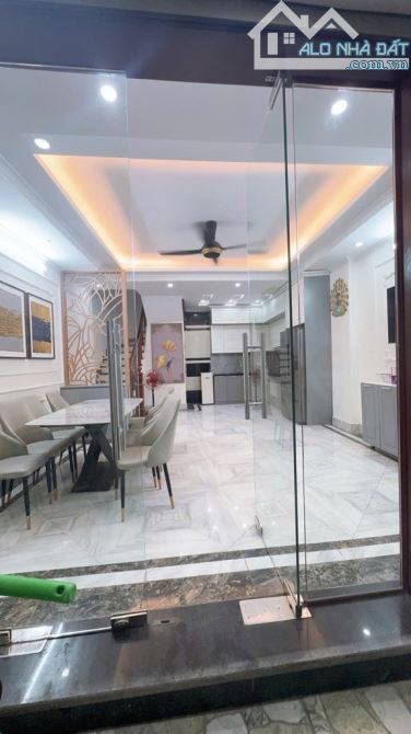 51M, 10 TỶ HƠN - NGÕ RỘNG 3M, FULL NỘI THẤT MỚI, Ở NGAY - LÀNG VÒNG, CẦU GIẤY