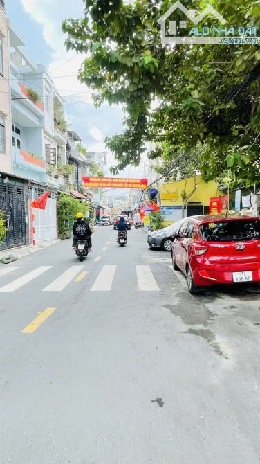 BÁN NHÀ NGANG KHỦNG 8m NGUYỄN VĂN CÔNG GÒ VẤP 96M2 CHỈ 10.6 TỶ