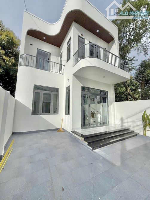 Nhà Đẹp Gần DH Tây Nguyên (7.3x15m) Giảm Sốc 200TR - Xây Kiên Cố 2 Tầng | Nhà Mới 100%