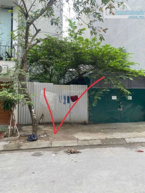 Bán gấp mảnh đất dịch vụ Dọc Bún,KĐT Văn Khê, DT 50m2 kinh doanh ôtô tránh giá 14.5 tỷ