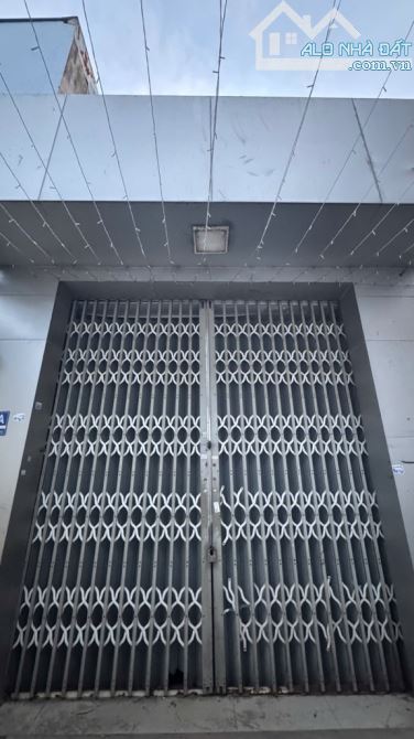BÁN GẤP NHÀ TÂN PHÚ, 62M2, HẺM XE HƠI ĐỖ THỪA LUÔNG GẦN GÒ DẦU