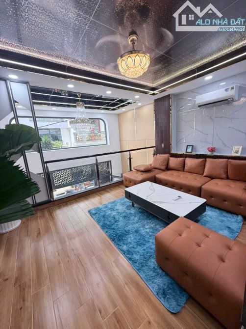(Hot)Nhà Đẹp HXH Liên Khu Bàu Cát - 5Tầng- 5,05x20,45m- Cách Ngã 4 Bảy Hiền 200m -14,5tỷtl