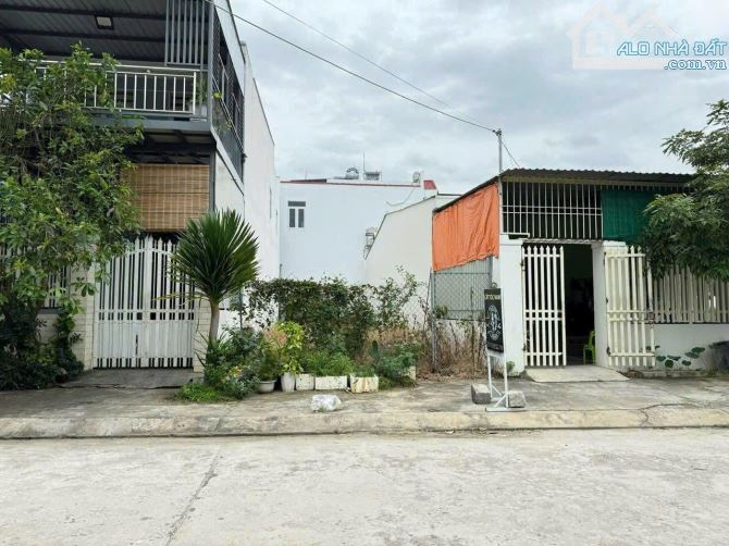 Lô đất tuyệt đẹp 105m2 mặt 5m hướng ĐN khu TĐC Vĩnh Hiệp đường 13m  giá tốt nhất 3,3 tỷ