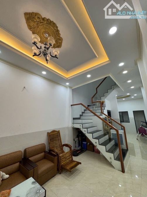 Bán nhà hẻm Hậu Giang, Quận 6, 57m2, 4 tầng 4pn, 6 tỷ