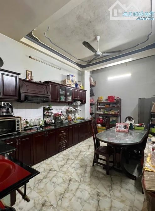 BÁN NHÀ TRẦN HƯNG ĐẠO, GẦN NHÀ HÀNG BÁT ĐẠT, QUẬN 5, DT 55M2, HẺM 6M, GIÁ NHỈNH 10 TỶ - 1