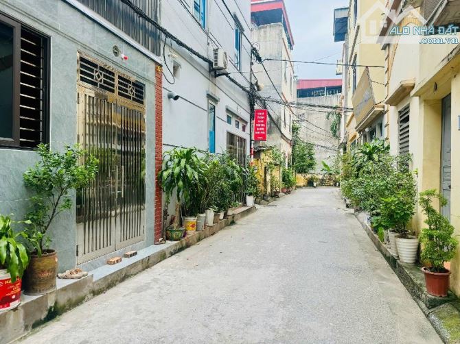 Cực phẩm đầu tư! Nhà cấp 4 Sài Đồng, 2 mặt ngõ, giá 7 tỷ