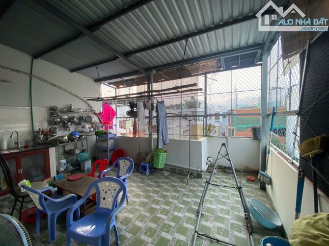 Bán nhà 3 tầng hẻm ô tô cách đường chính Lê Hồng Phong chỉ 100 mét, 81m2 giá 6.3 tỉ