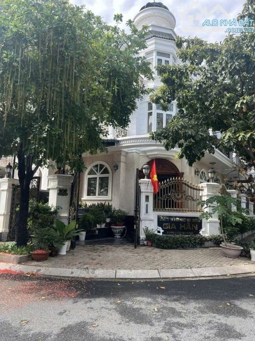 Bán Nhà Góc 2 Mặt Tiền Cityland Gò Vấp (9,5x21m)- Hầm 4 Tầng - Giá 52 tỷ