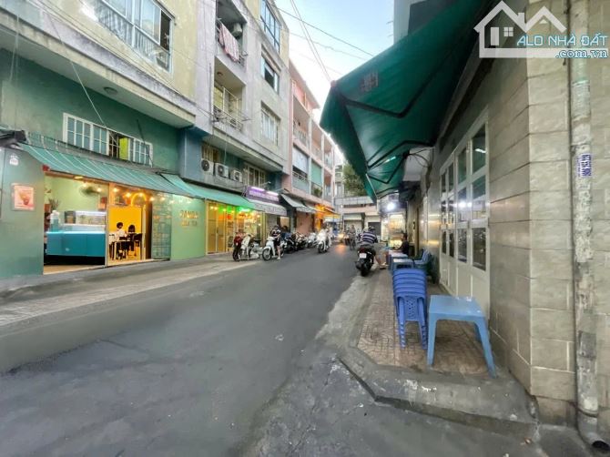 BÁN NHÀ HẺM 8M NGUYỄN TRÃI,4 TẦNG, 50M2, GIÁ 9,4 TỶ