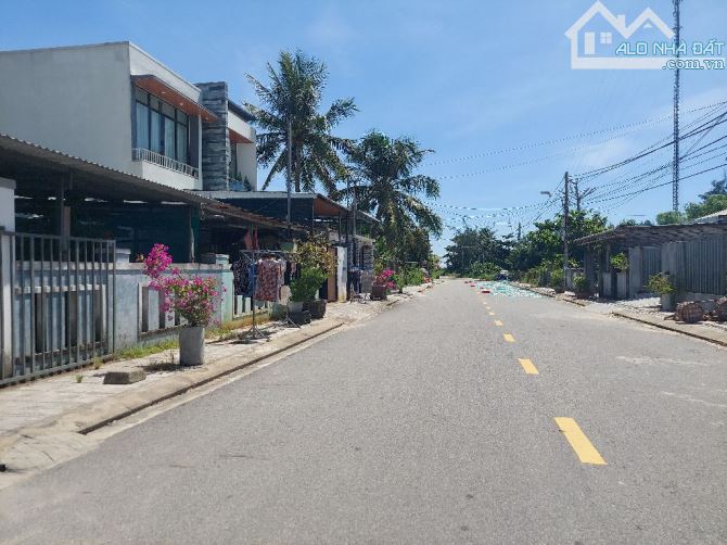 🎉🎉ĐẤT BIỂN NAM HỘI AN, ĐƯỜNG NHỰA LỚN 8M, CÁCH MẶT BIỂN CHỈ VÀI BƯỚC CHÂN !