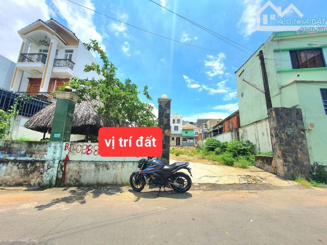 bán đất mặt tiền hẻm 20 đường 160 , Tăng Nhơn Phú A, Quận 8 . 84m2