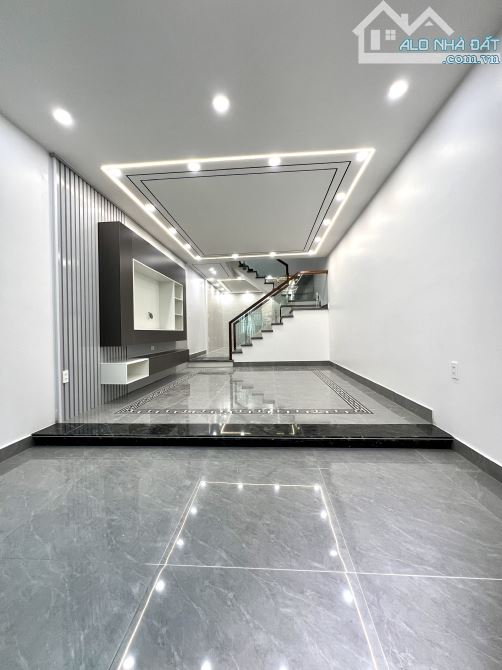 Nhà độc lập 3 tầng ngõ ô tô tại phương lưu Đông Hải Hải Phòng