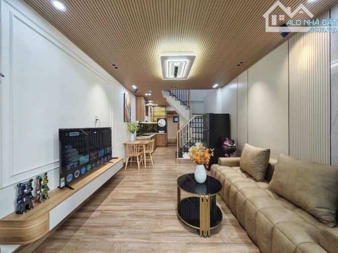 BÁN GẤP NHÀ 2 TẦNG K59 ĐỖ QUANG NGAY NGUYỄN VĂN LINH FULL NỘI THẤT HIỆN ĐẠI CHỈ NHỈNH 3 TỶ