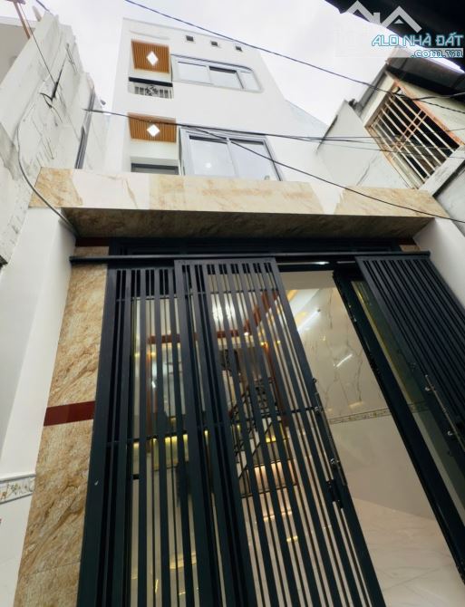 Nhà đẹp Âu Dương Lân, P.3, Q.8, dt: 3.8 X 8m, hai lầu, giá 4 tỷ 48.