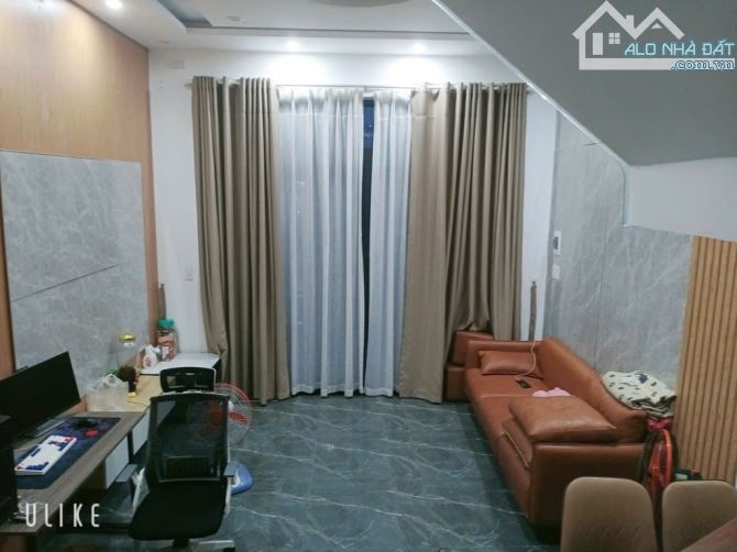🎉🎉Nhà 3 Tầng, 3 mê kiên cố chắc chắn, thiết kế hiện đại và sang trọng,