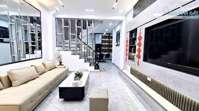 Nhà đẹp gần oto, an ninh- Ngõ Minh Khai- 43m- 7 tỷ 4