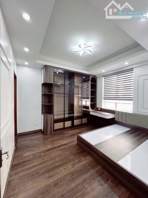 BÁN căn hộ 89m2, 3pn, 2vs đủ đồ như hình tại KHUẤT DUY TIẾN, LÊ VĂN LƯƠNG