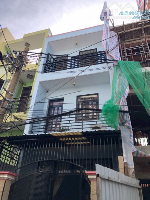Nhà Đẹp Hẻm 6m Thoại Ngọc Hầu – Gần BigC, 4PN Giá Tốt