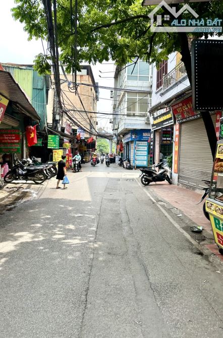 🏡 CHỈ 8 TỶ SỞ HỮU NGAY NHÀ LÊ QUANG ĐẠO – NGÕ NÔNG, GẦN Ô TÔ – 5 TẦNG ĐẸP Ở NGAY